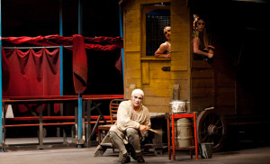 Al-teatro-Argentina-di-Roma-arriva-il-Circo-equestre-Sgueglia-3